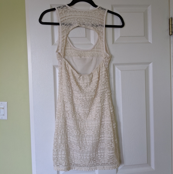 Urban Planet - White Dress - XS - Picture 2 of 3